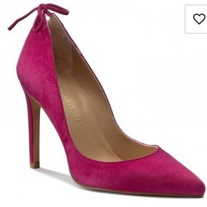 Stuart Weitzman “peekabow” pump